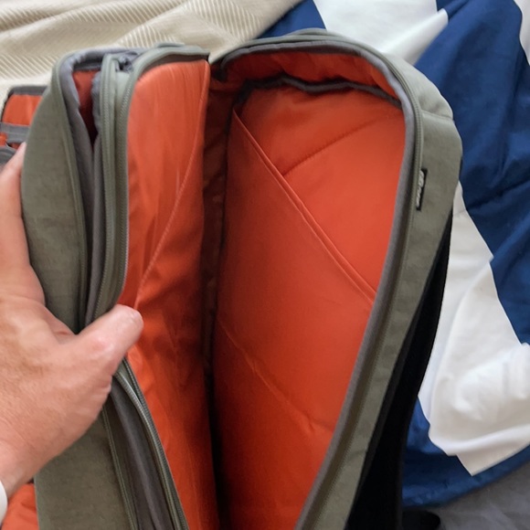 EUC - eBags slim laptop pro bag - backpack - Picture 6 of 8